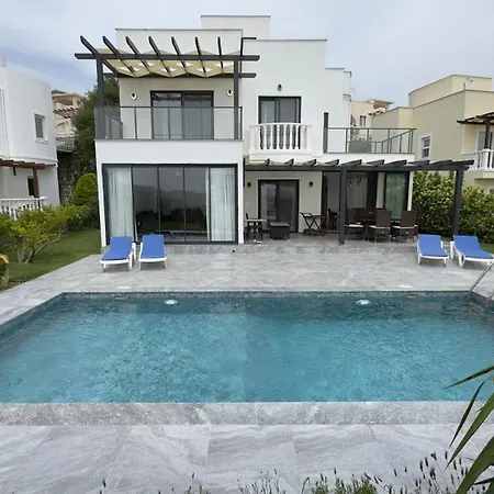 Akasya With Private Pool بوغازيتْشي
