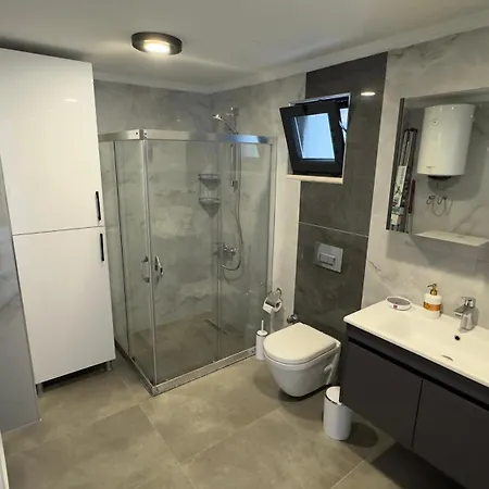 Akasya With Private Pool بوغازيتْشي