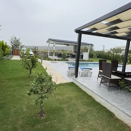 Akasya With Private Pool Vila